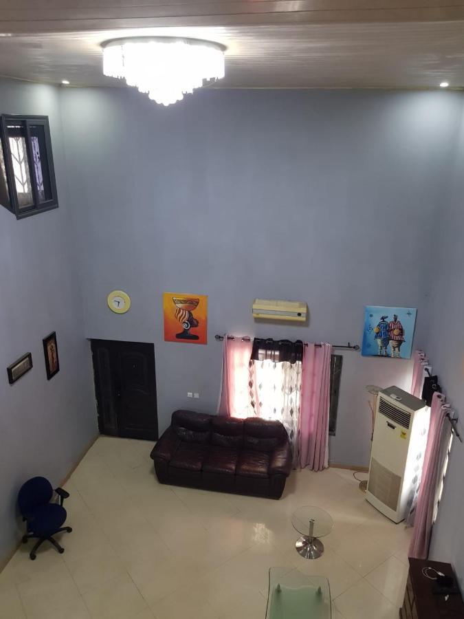Gbawe Queen'S Hill Lodge מראה חיצוני תמונה