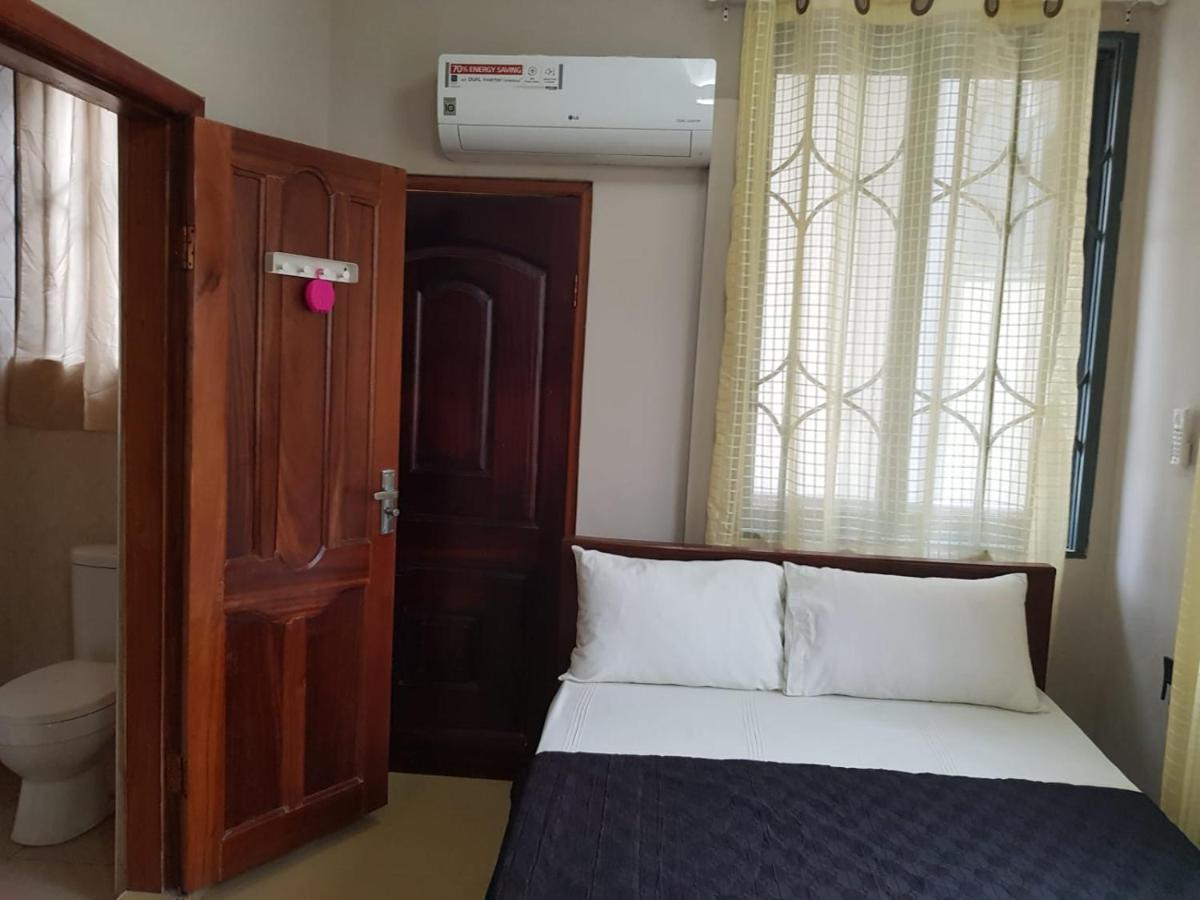 Gbawe Queen'S Hill Lodge מראה חיצוני תמונה