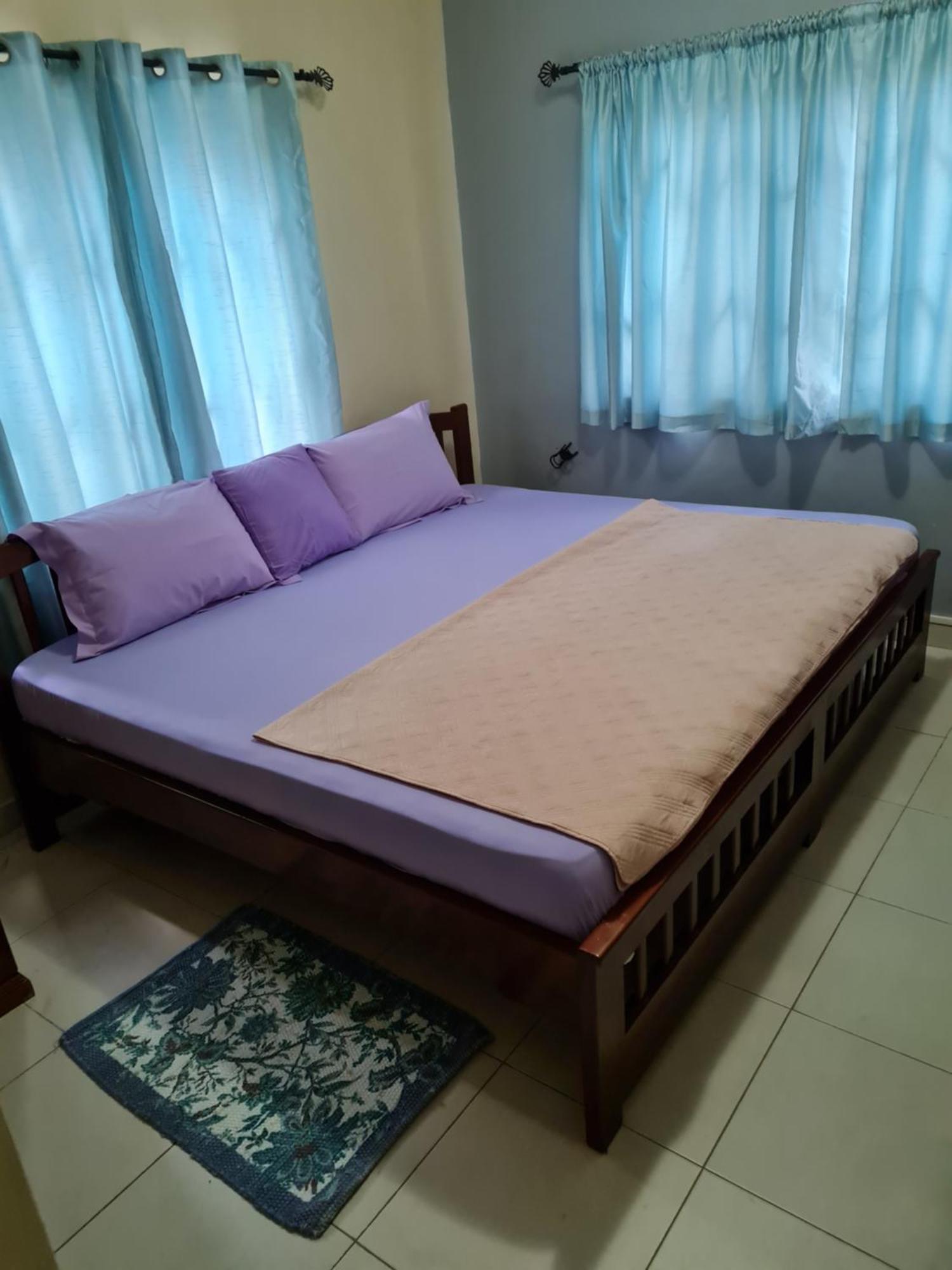 Gbawe Queen'S Hill Lodge מראה חיצוני תמונה